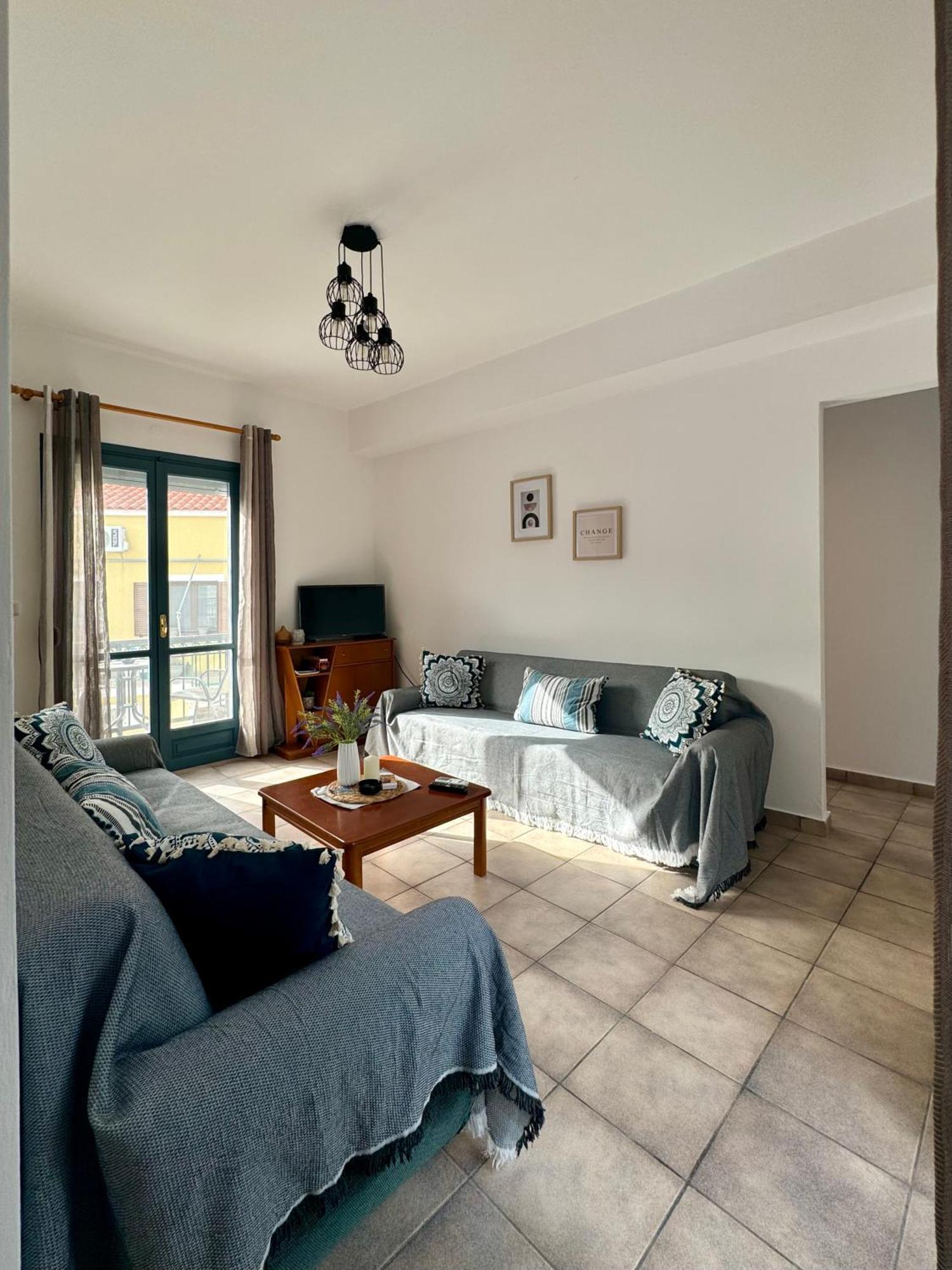 Melinda'S Cozy Apartments بلوماريوس المظهر الخارجي الصورة